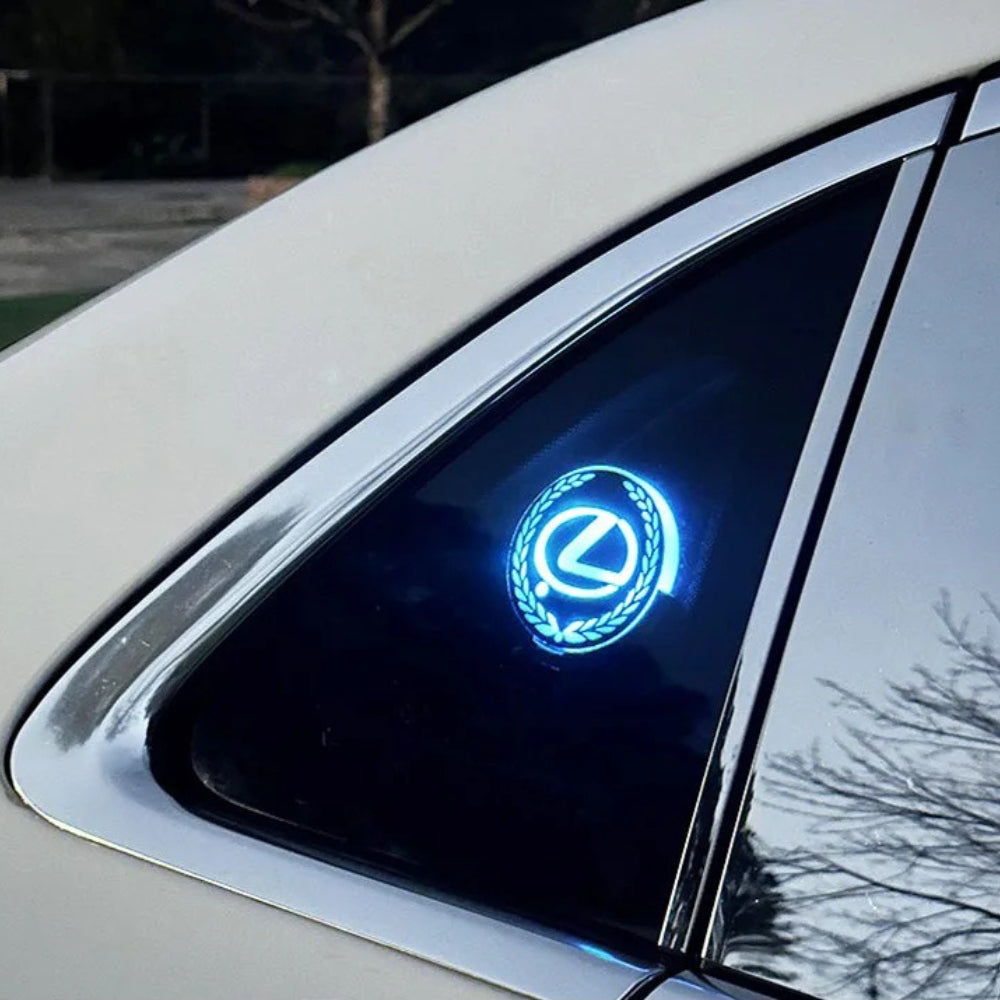 Nabíjecí LED logo na auto – s neonovým světelným efektem