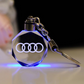 Přívěsek na klíče s 3D logem automobilky z křišťálu